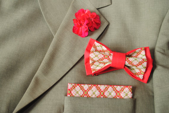 Wedding - Red EMBROIDERED bow tie and matching pocket square Pretied bow tie Pre folded pocket square rectangular pocket square Red necktie Men Boys