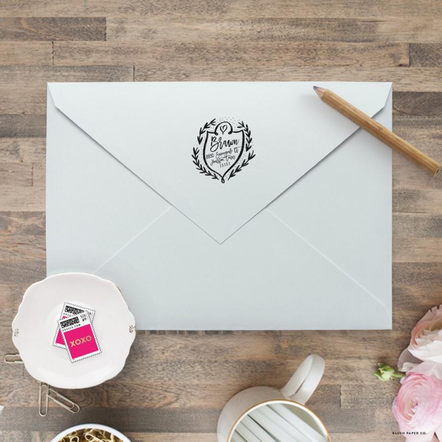 زفاف - Return Address Stamp / Self Inking  Wedding Invitation Stamp, Save the Date Stamp, Monogram Wreath Crest Stamp, Crest Wedding Stamp