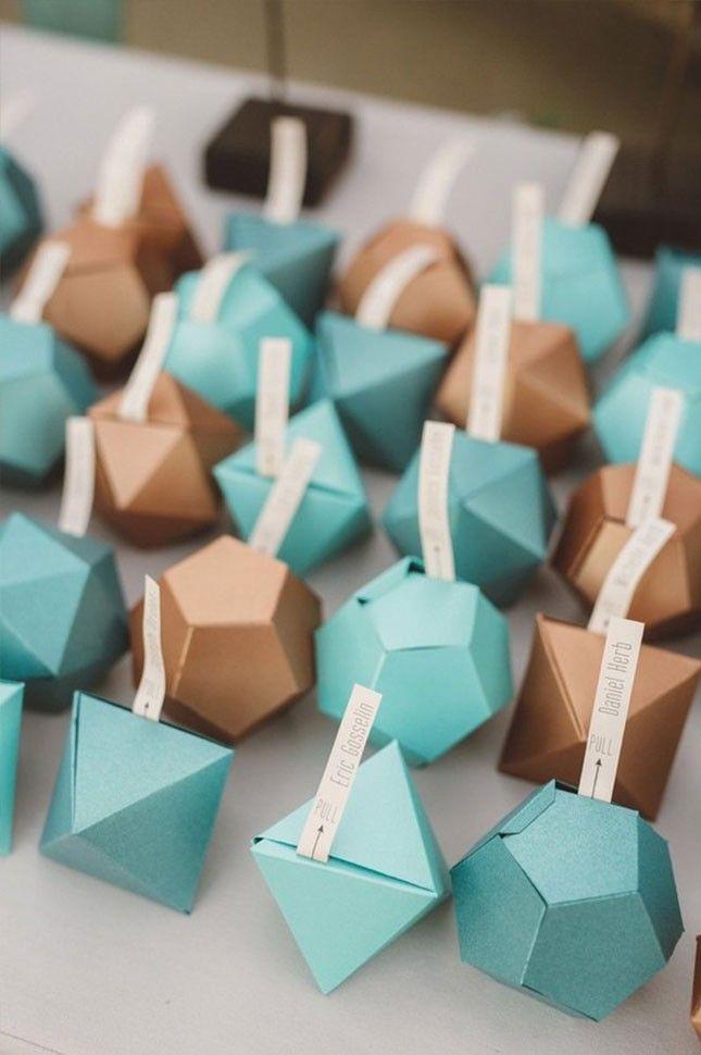 Mariage - 15 Colorful Geometric Wedding Ideas For The Modern Bride