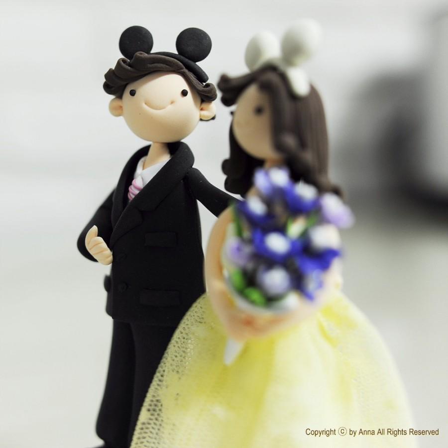 Hochzeit - Mickey ears custom wedding cake topper Decoration Gift - Couple wearing Mickey ears