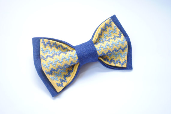 Mariage - Blueyellish Bow tie Wedding bow tie Blue yellow colours Wedding in yellow blue Gromm's outfit Le Noeud papillon homme Maid of honor Chevron