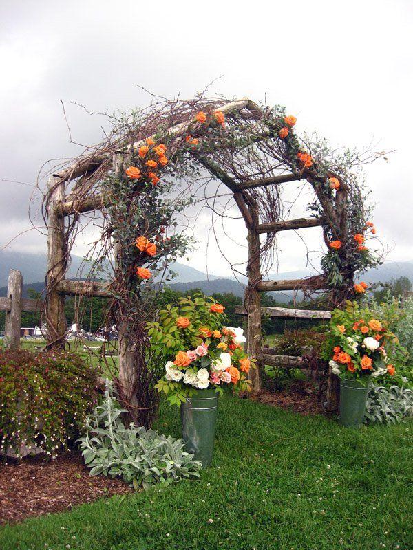 Свадьба - Country Garden Wedding Arbors