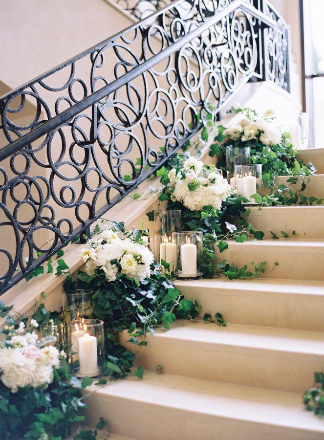 زفاف - The Ultimate Wow Factor? A Floral Filled Staircase Of Course