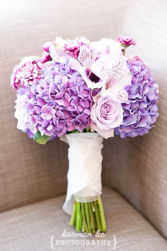 Mariage - 20  Classic Hydrangea Wedding Bouquets
