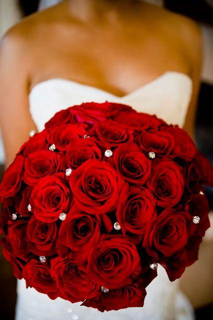 زفاف - Simple Yet Stunning Red Roses Bouquet. Michael And Anna Costa Photographers, Flowers By Ariel Yve Design
