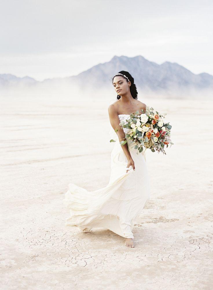 Hochzeit - An Inspo That Is Desert Chic Done Right