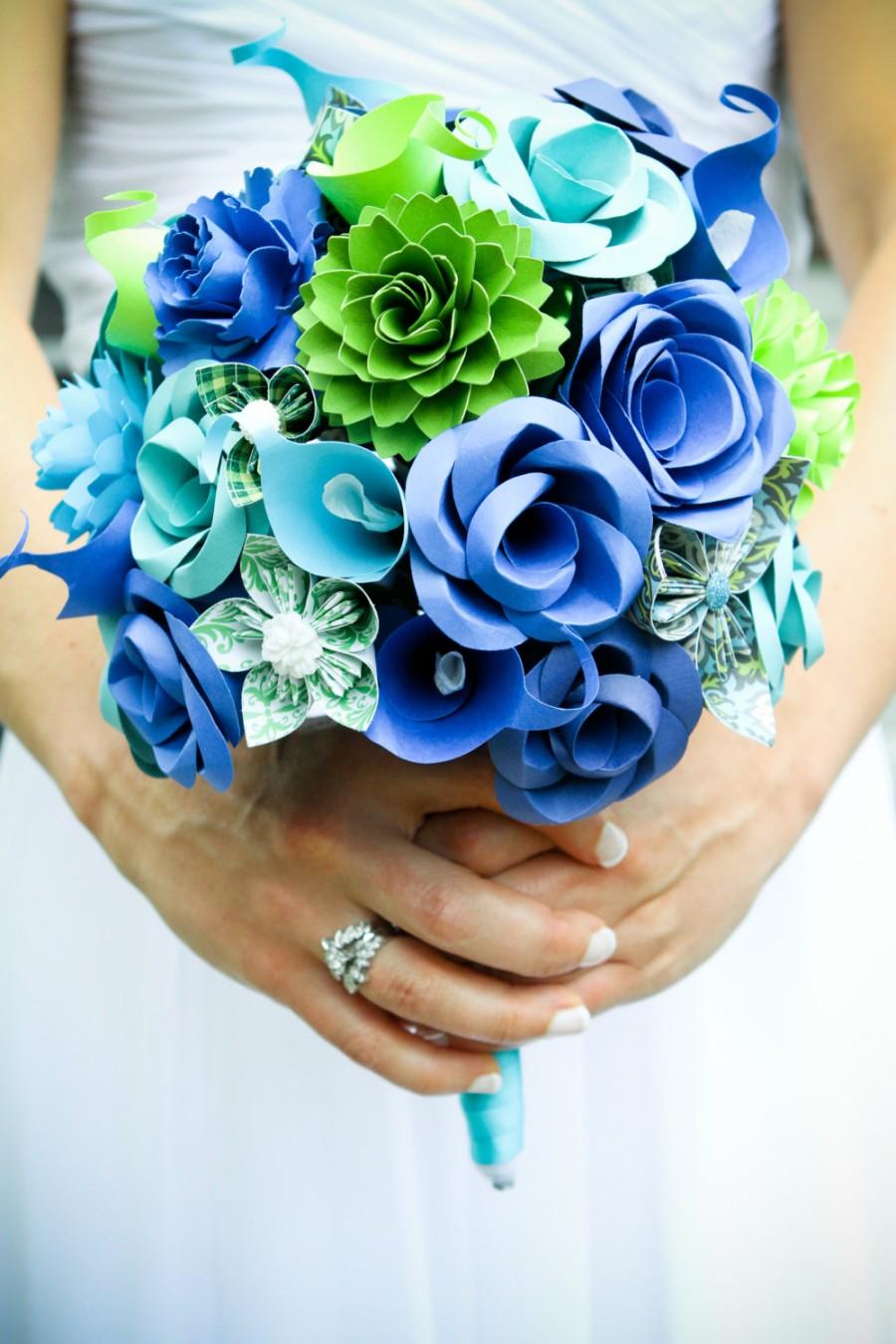Mariage - Custom Paper Flower Wedding Bouquets. You Pick The Colors, Papers, Books, Etc.  Anything Is Possible. CUSTOM ORDERS WELCOME
