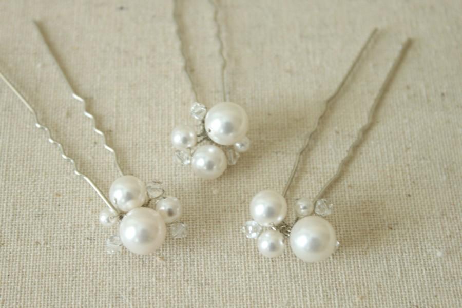 Hochzeit - Swarovski Pearl and Crystal Cluster Hair Pin Set-Style No.HP307