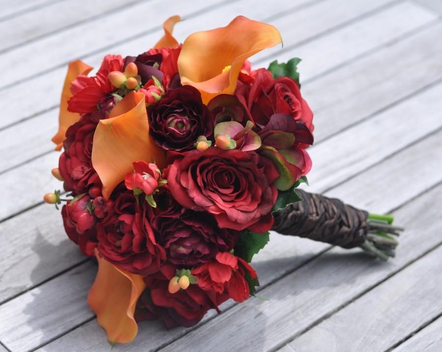 Mariage - Vibrant Fall Wedding Bouquet, Keepsake Bouquet, Bridal Bouquet, made with Orange Calla Lily, Red Rose, Ranunculus, Berry silk flowers.