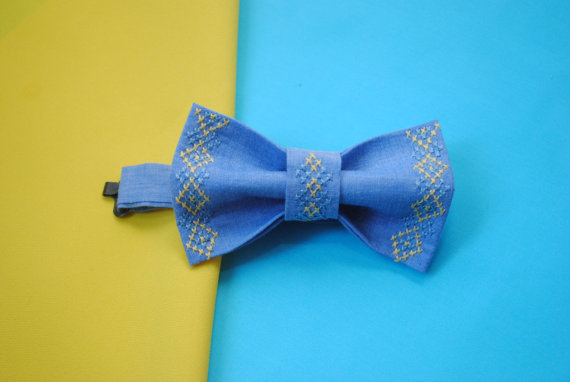 Mariage - Toddler bow tie Newborn bow tie Kids bowties Yellow blue tracery Infant Page boy Ring bearer Boy Ring bearer outfit Toddler wedding clothes