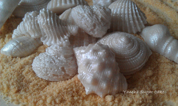 Свадьба - Edible fondant seashells set 36 or 50 pcs Wedding decoration Bridal shower Baby shower Cake Cupcake topper Mermaid Nemo cake Under the sea