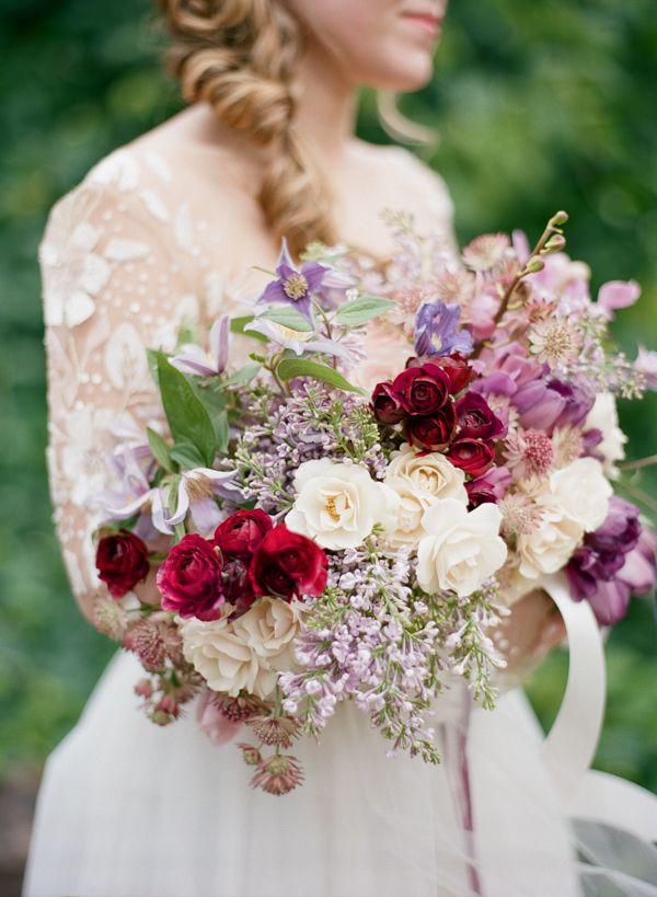 Mariage - Whimsical Modern Garden Wedding In Copper And Purple