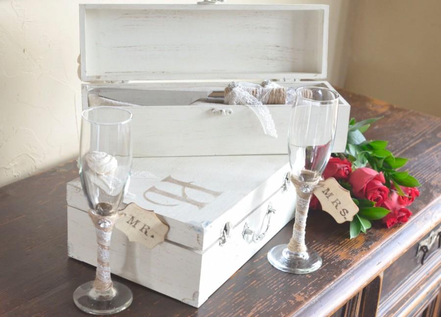 زفاف - Wedding Cake Knife Set and Toasting Glasses by Burlap and Linen Co