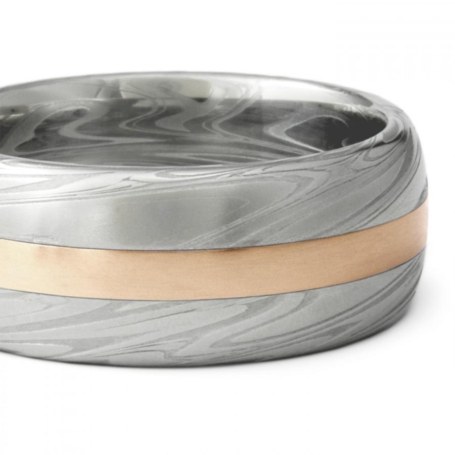 زفاف - Damascus Ring with Rose Gold Inlay  Mens Wedding Band. Half Round 8mm, 9mm or 10mm, Powerful Swirling Current Pattern. Premium Unusual Ring.