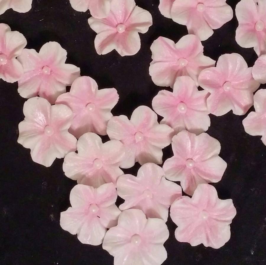 زفاف - 24 Edible BLOSSOM / any color / Gum Paste / fondant flowers / sugar flowers / cake or cupcake decoration / cake or cupcake topper