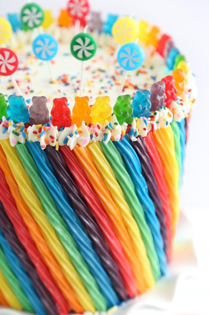 Hochzeit - Rainbow Candy Cake