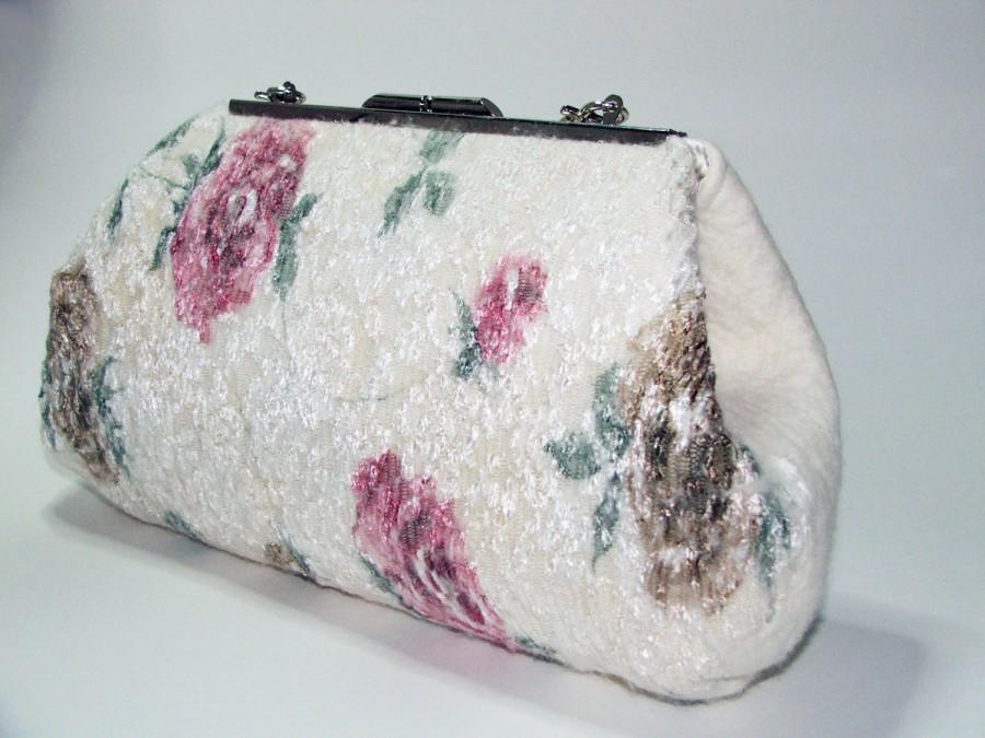 زفاف - Wedding roses clutch , Purse bag for special occasion, Ivory wedding felted merino wool clutch