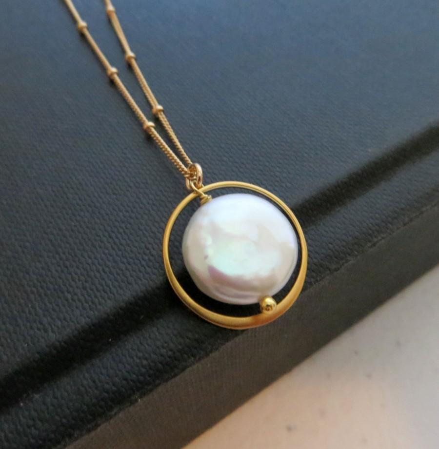 زفاف - Gold Eternity necklace, eternity pearl necklace, Bridesmaid jewelry, bridal party gifts, weddings, coin pearl pendant,  satellite chain