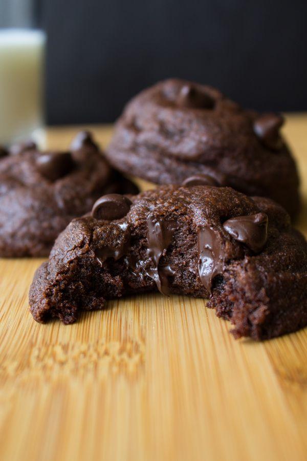 Hochzeit - Soft Batch Double Chocolate Cookies