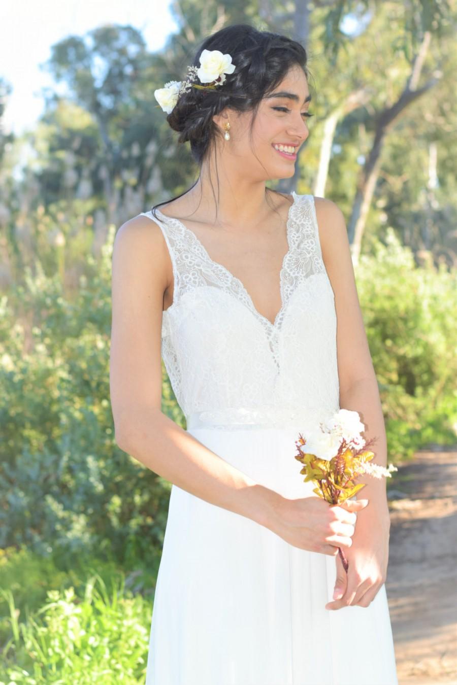 زفاف - Lily - Romantic wedding dress with lace top and chiffon skirt, boho wedding dress, backless  wedding dress, beach wedding dress