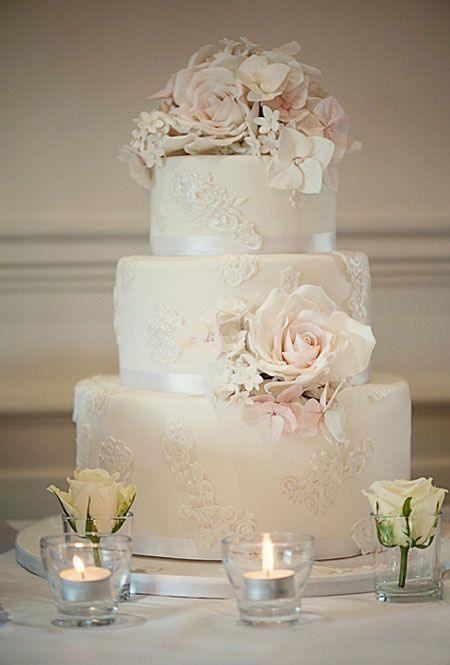 Свадьба - Wedding Ideas: 20 Romantic Ways To Use Lace