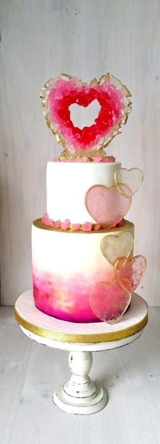 زفاف - "Geode Hearth Cake"
