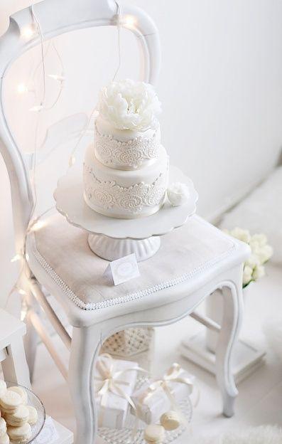 Hochzeit - White Lace Cake