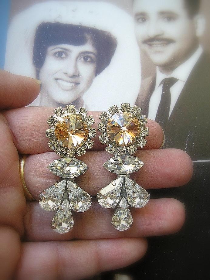 Hochzeit - Crystal Champagne Earrings, wedding Gatsby Earrings , Bridal Champagne Rhinestone Earrings, Clip On Earrings
