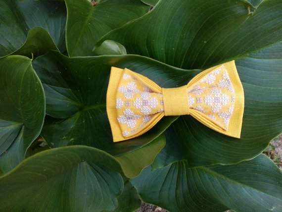 Mariage - Bow tie Embroidered yellow morning grey bowtie Lilac gray tie Wedding outfit Jaune matin gris noeud papillon gelb Morgen grau fliege Gieler