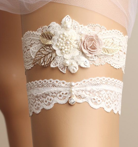 Hochzeit - Wedding Garter Set, Bridal Garter Set, Lace Garter Set, White Garter Set, Crystal Garter, Toss Garter, White Lace Garter Set