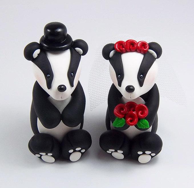 Mariage - Badger Cake Topper, Wedding Cake Topper, Personalized Figurines