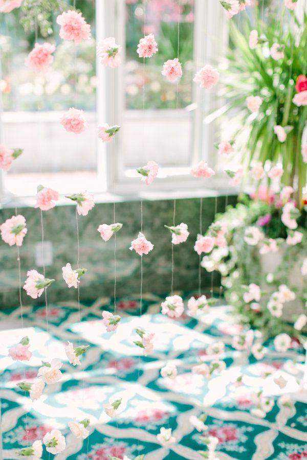 Свадьба - Why Flower Bars Are The New "It" Bridal Shower Detail