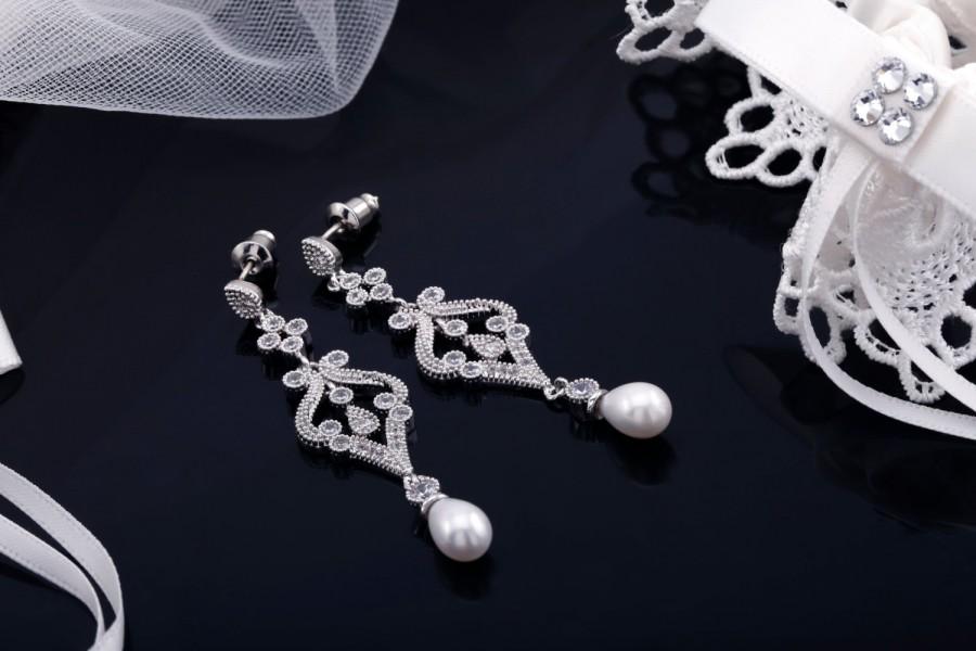 Hochzeit - Chandelier Crystal Cubic Zirconia Earrings, Pearl Bridal Earrings, Wedding Earrings, Wedding Accessories, Pearl Drop Earrings, Alexandra