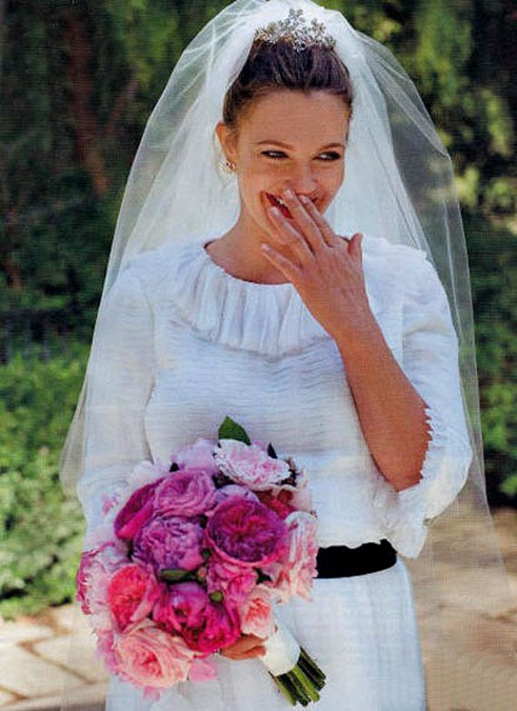 Свадьба - Drew Barrymore And Will Kopelman Wedding Photos