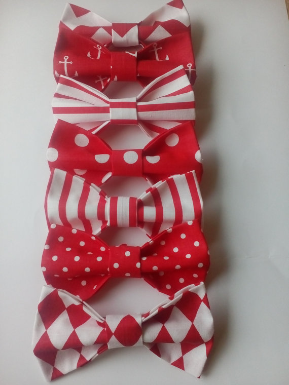Mariage - Seven red boys bow ties Red chevron ties Red diamond bow ties Red nautical necktie Red polka dot ties Sept garçons rouges noeuds papillon