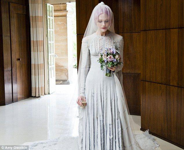 زفاف - Stunning Vintage Wedding Dresses To Go On Display At The V&A