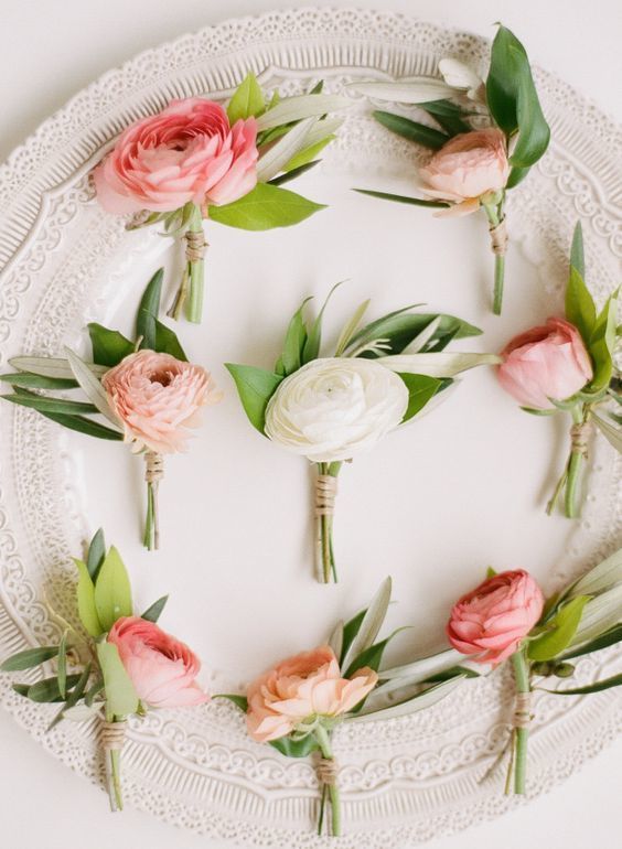 Hochzeit - The Most Stunning Ranunculus Arrangements For Your Wedding
