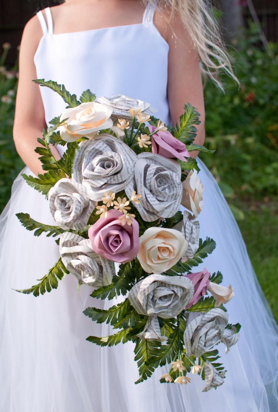 زفاف - Great Gatsby Book Page and Paper Bridal Cascade Bouquet with Silk Greenery