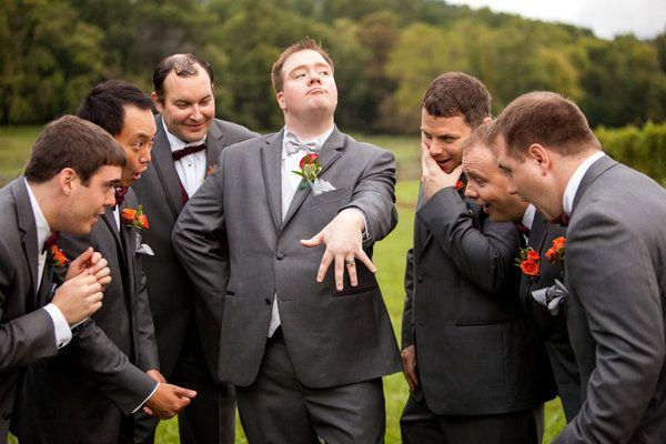 Свадьба - 22 Fun Photo Ideas That Put The 'Party' In Wedding Party