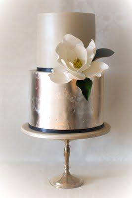 Hochzeit - {cakes} Metallic Desserts