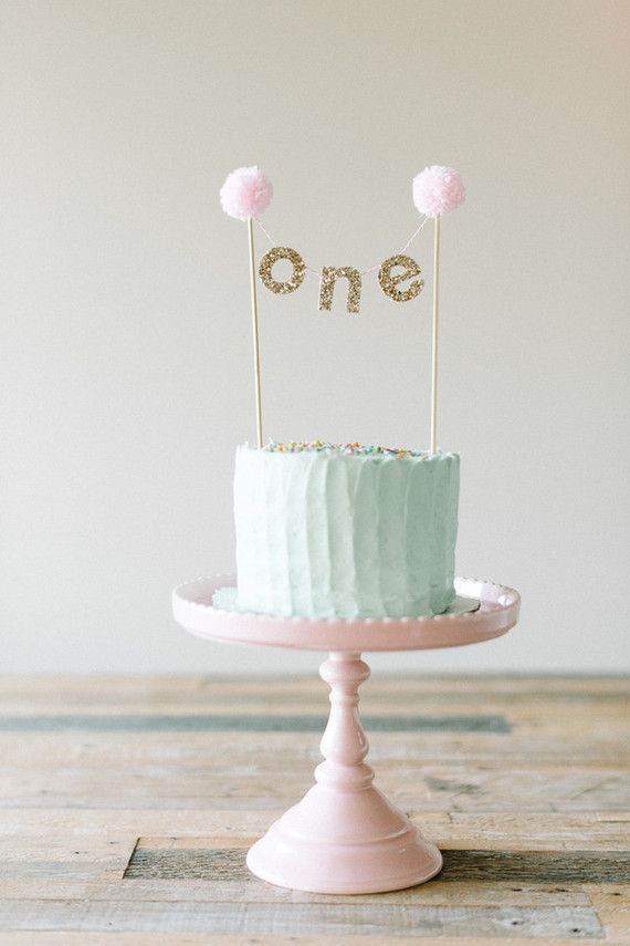 زفاف - 1st Birthday Cake 