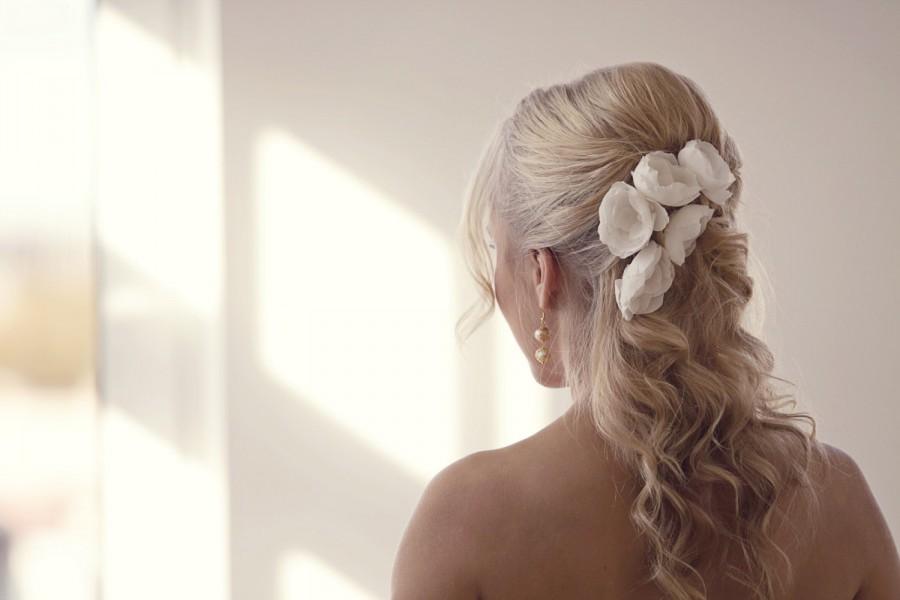 Hochzeit - Hair accessories Silk flowers Bridal headpiece Wedding headpiece Bridal accessories Wedding hair pins Bridal hair Wedding accessories *P002*