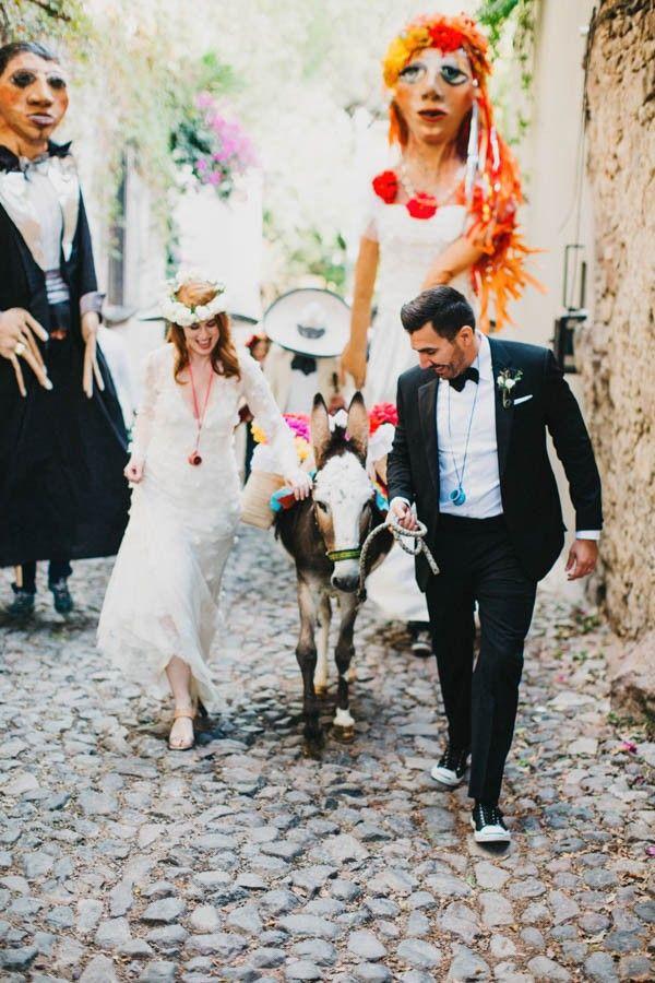Mariage - Festive And Fabulous Mexico Destination Wedding In San Miguel De Allende