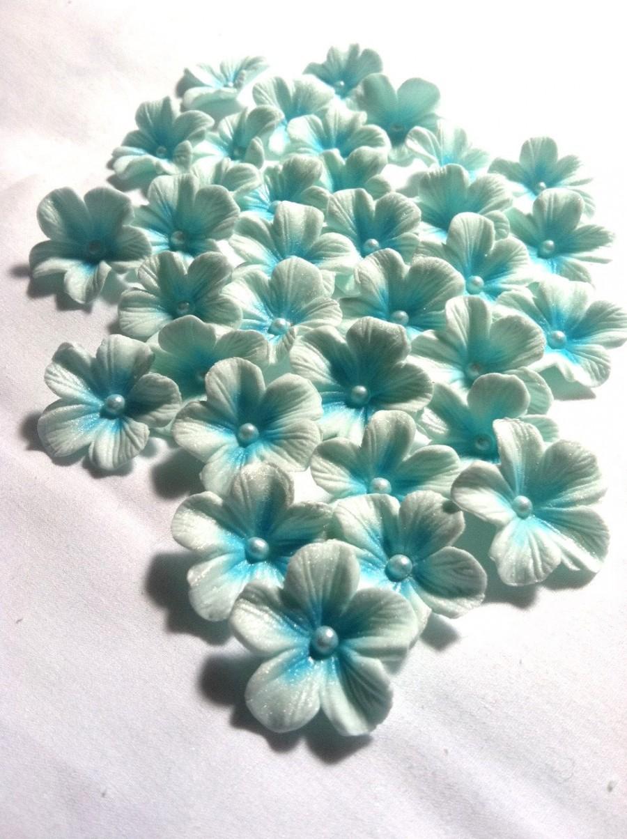 Свадьба - Gumpaste Cake Decorations Light Blue Gum Paste Flowers 25 piece set