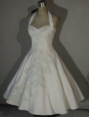 Hochzeit - Pratie Place: [Hannah] On Sewing Your Own Wedding Dress