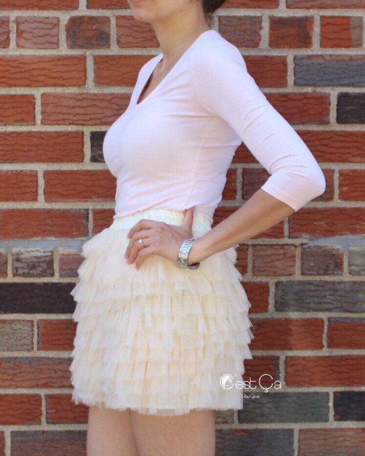 Hochzeit - Celine - Tiered Tulle Skirt, Carrie Bradshaw Skirt in Champagne; Mini Tulle Skirt