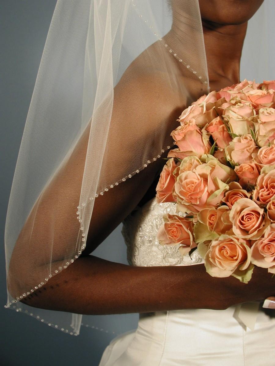 زفاف - Wedding veil - 34 inches long and 72 inches wide with glass beads edging.