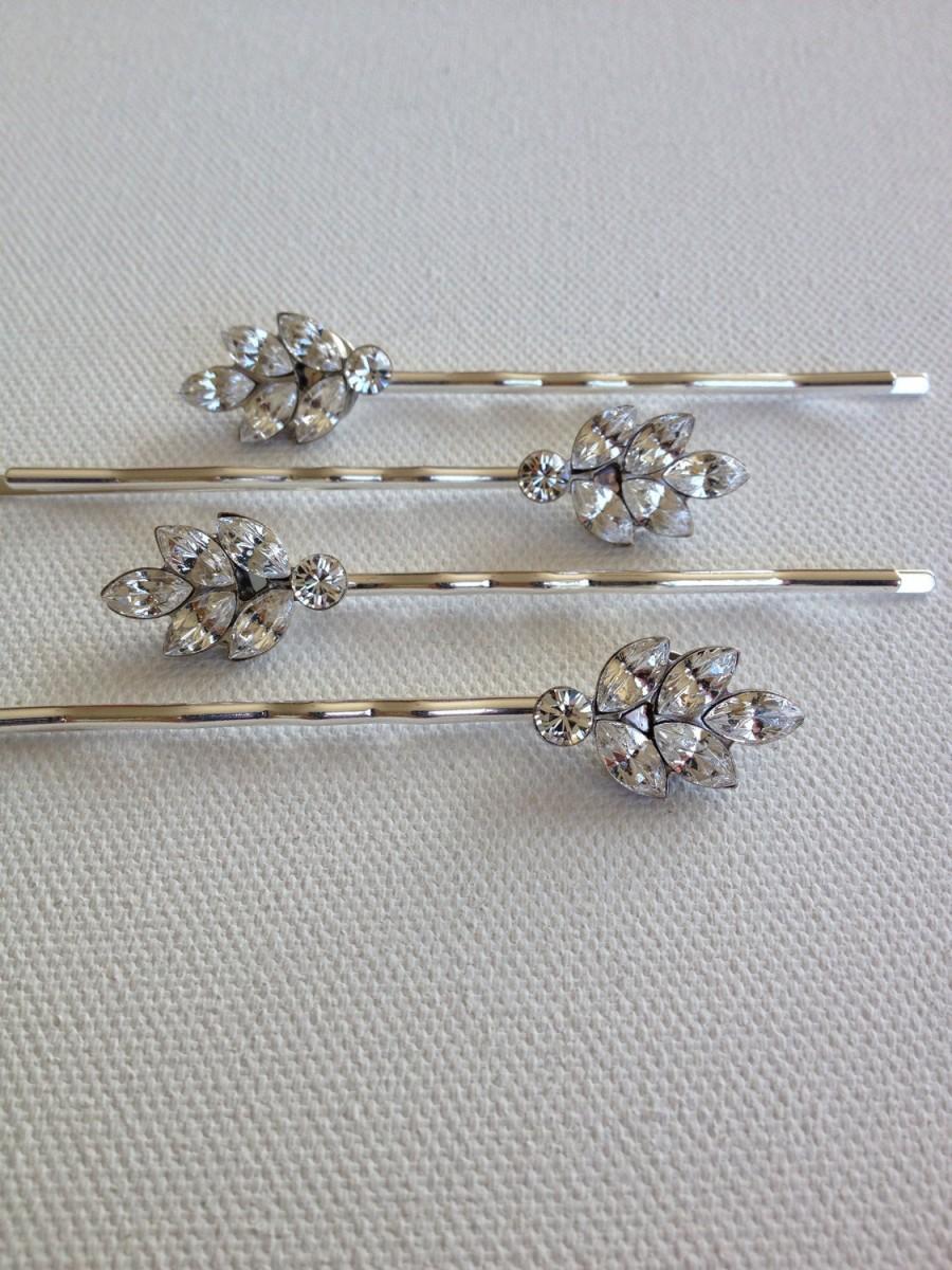 Hochzeit - Set of 3, Swarovski Crystal leaf bobby pins, rhinestone, leaf, leaves, hair, bling, wedding, bridesmaid gift,  silver, bobby pin, hair pins