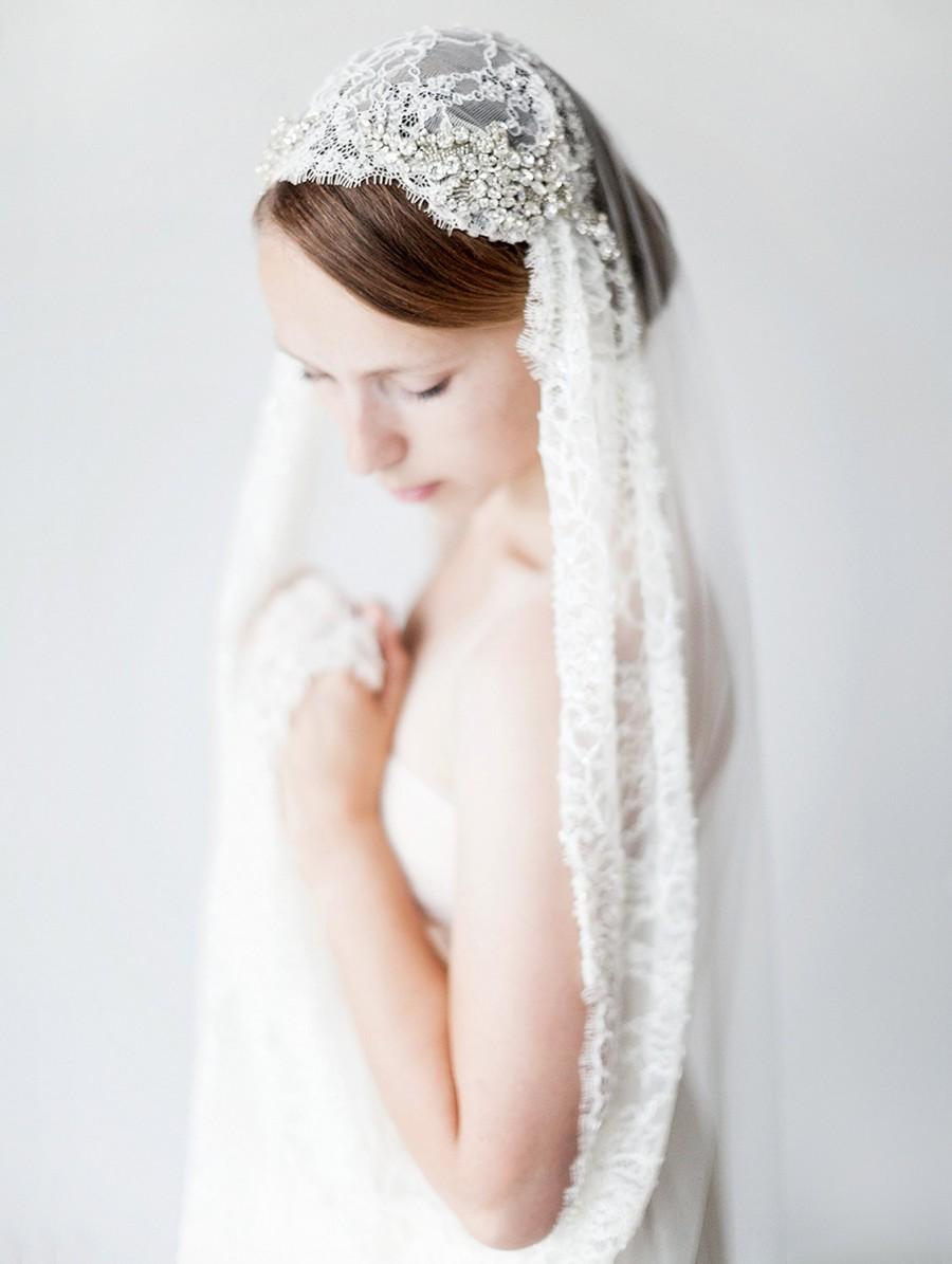 Mariage - Wedding Veil, Juliet cap, Bridal Veil, Chapel length, lace veil, Crystal Beaded Veil - Style 422