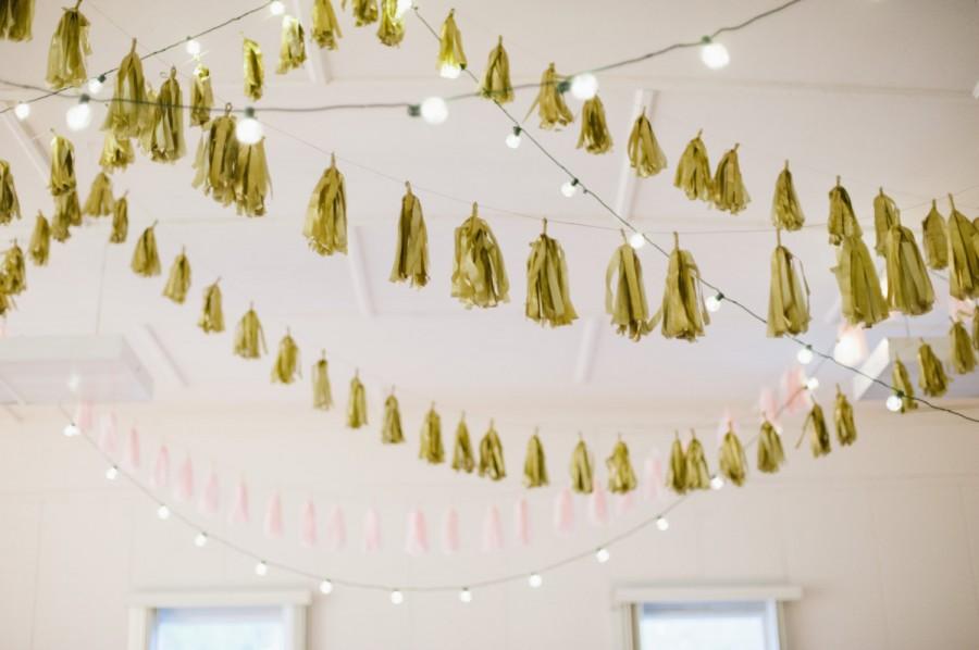 Mariage - Custom Tassel Garland - No extra charge - YOU choose up to 5 colors - 28 tassels and 8' in length.